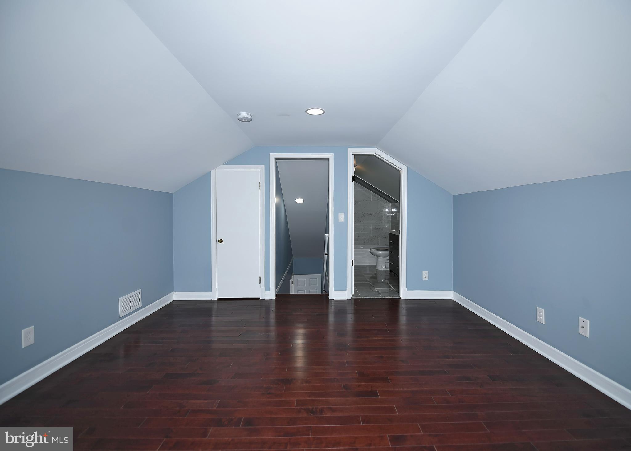 6512 Langdale Road Rosedale, MD 21237 - Photo 22 of 41 Upper level BR