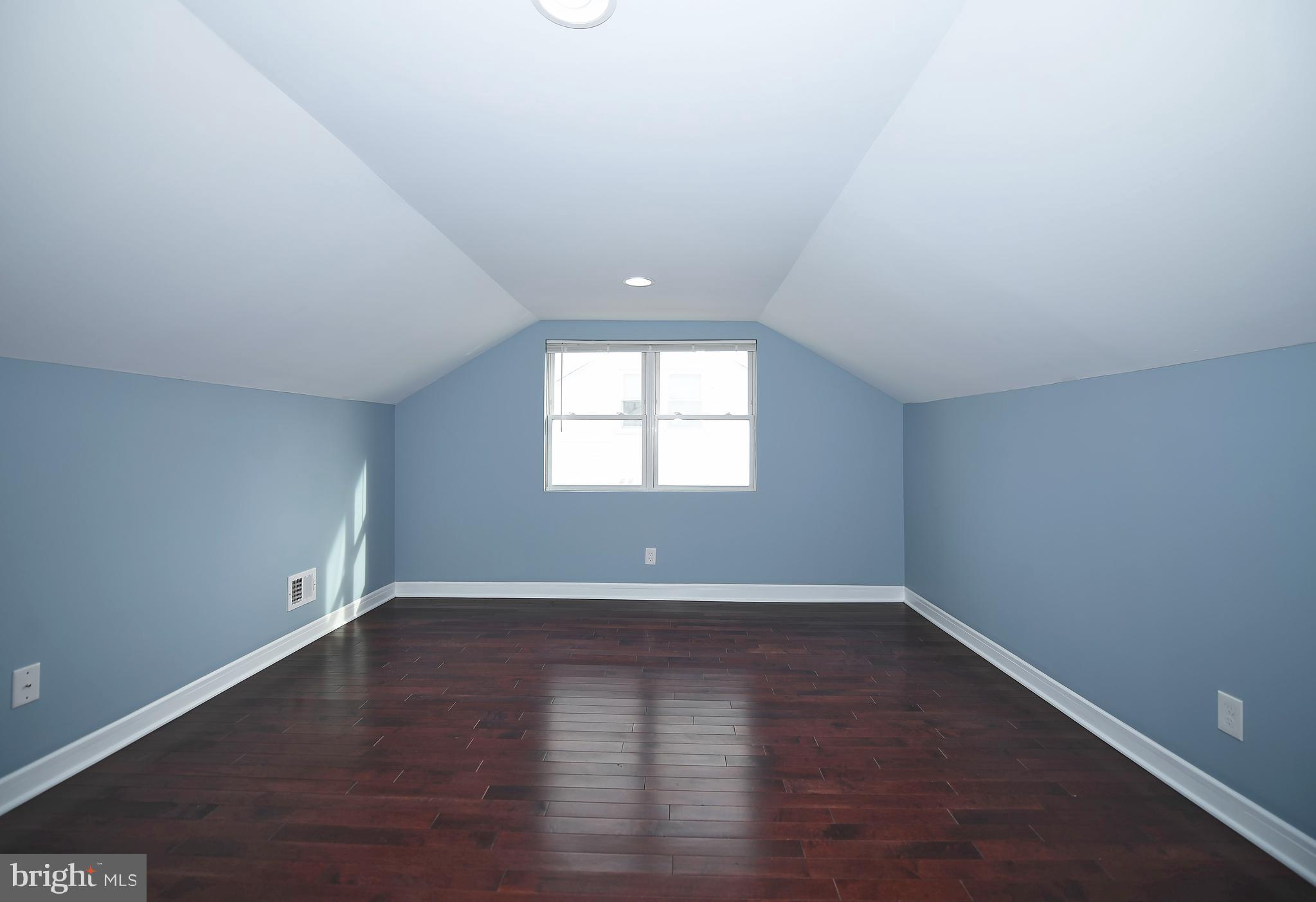 6512 Langdale Road Rosedale, MD 21237 - Photo 23 of 41 Upper level BR