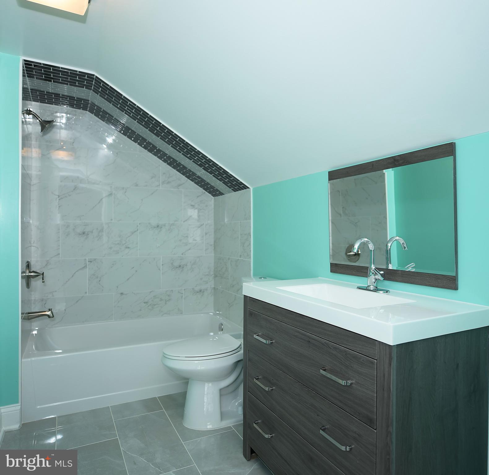 6512 Langdale Road Rosedale, MD 21237 - Photo 24 of 41 Upper level full bath