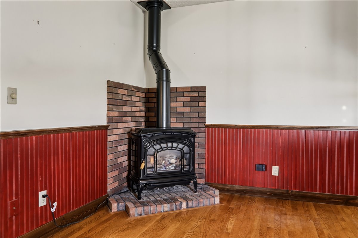209 Birch Street Maroa, IL 61756 - Photo 12 of 19