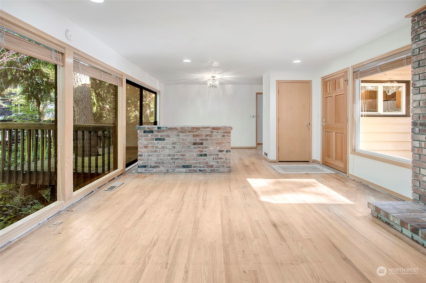4604 Southwest Wildwood Place Seattle, WA 98136 - Photo 6 of 32