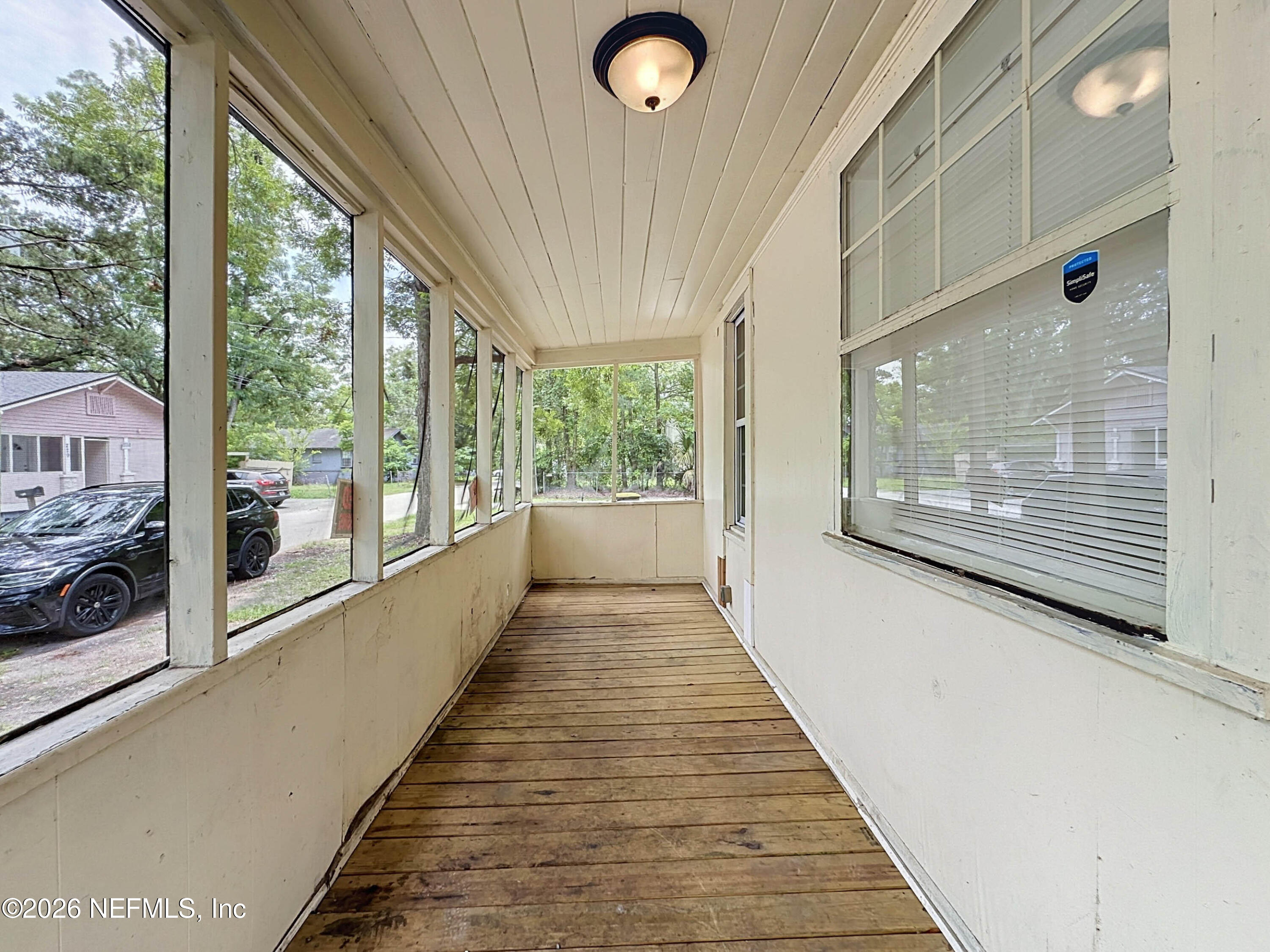 224 Spring Street Jacksonville, FL 32254 - Photo 2 of 33 02_beyc6a454d1f01c42