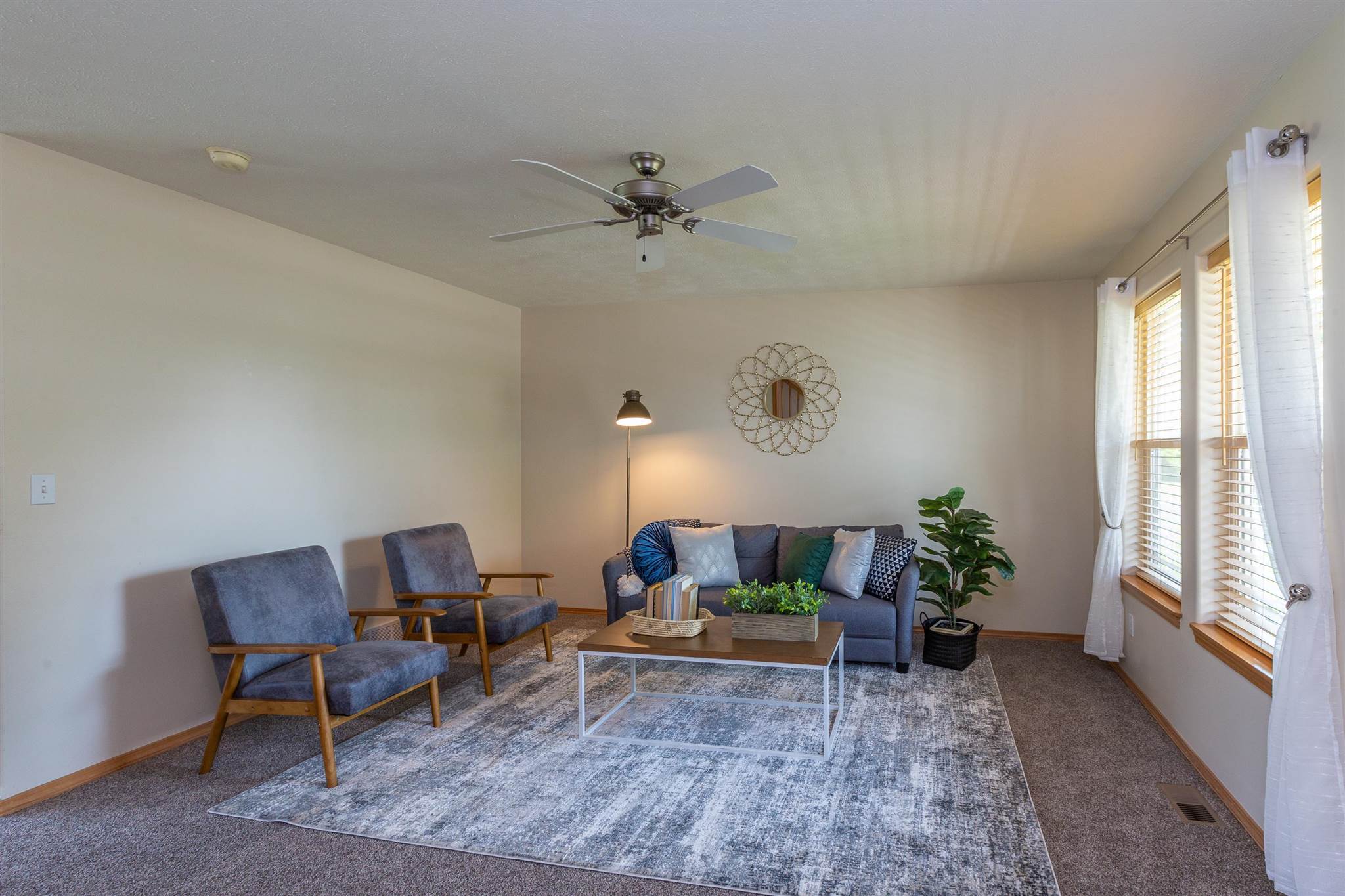 601 South Long Road Greenacres, WA 99016 - Photo 3 of 20 Gallery Image 3