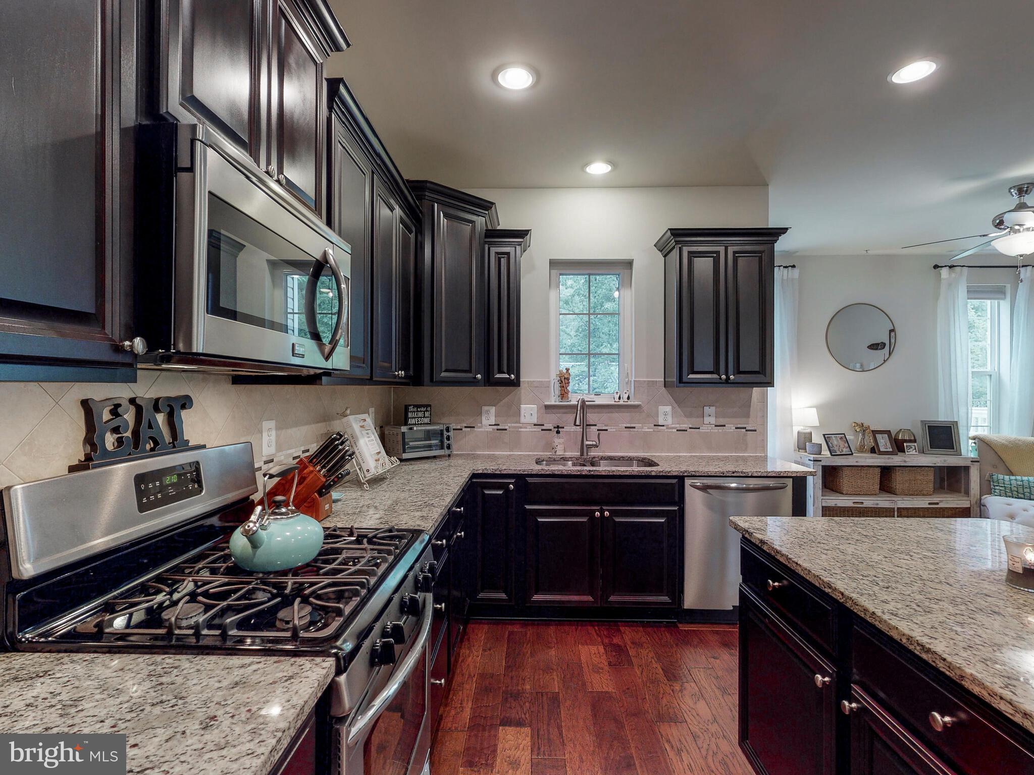 1048 Red Clover Road Gambrills, MD 21054 - Photo 14 of 41 Upgraded Stainless Steel Appliances
