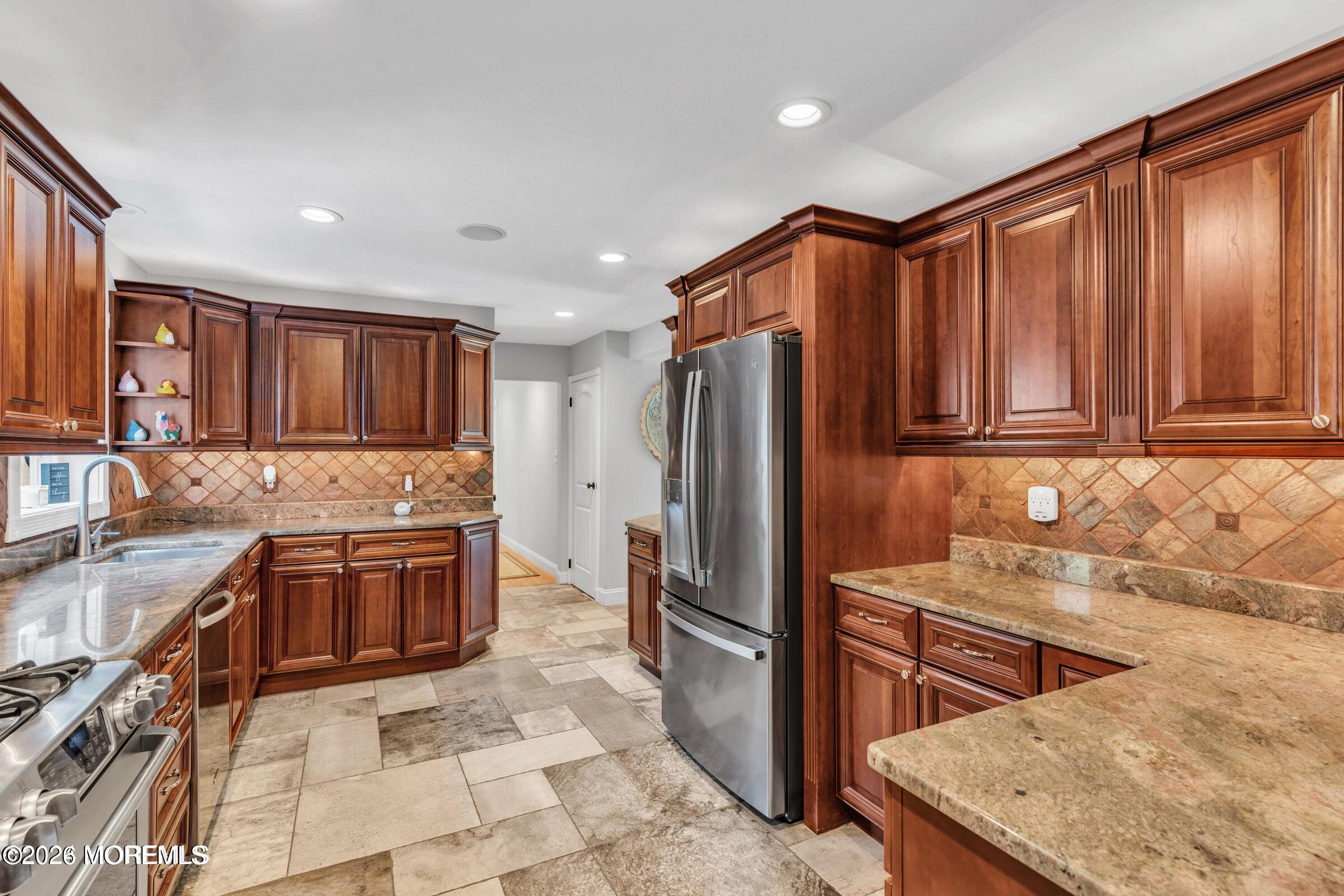 760 Harmony Road Middletown, NJ 07748 - Photo 9 of 45 .