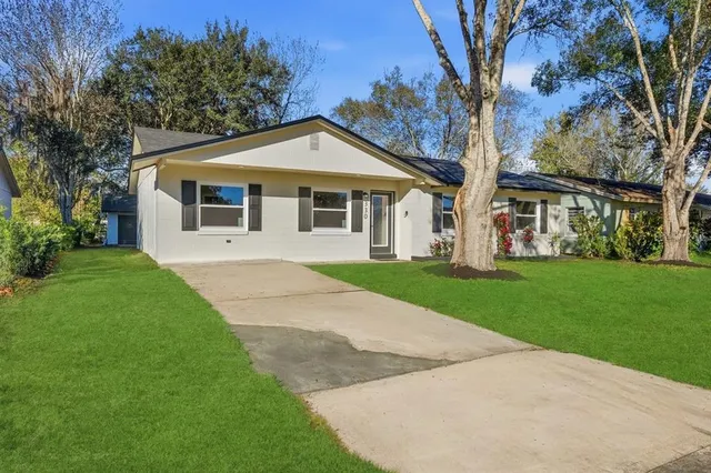 $459,990 | 330 Montana Avenue, St. Cloud, FL 34769