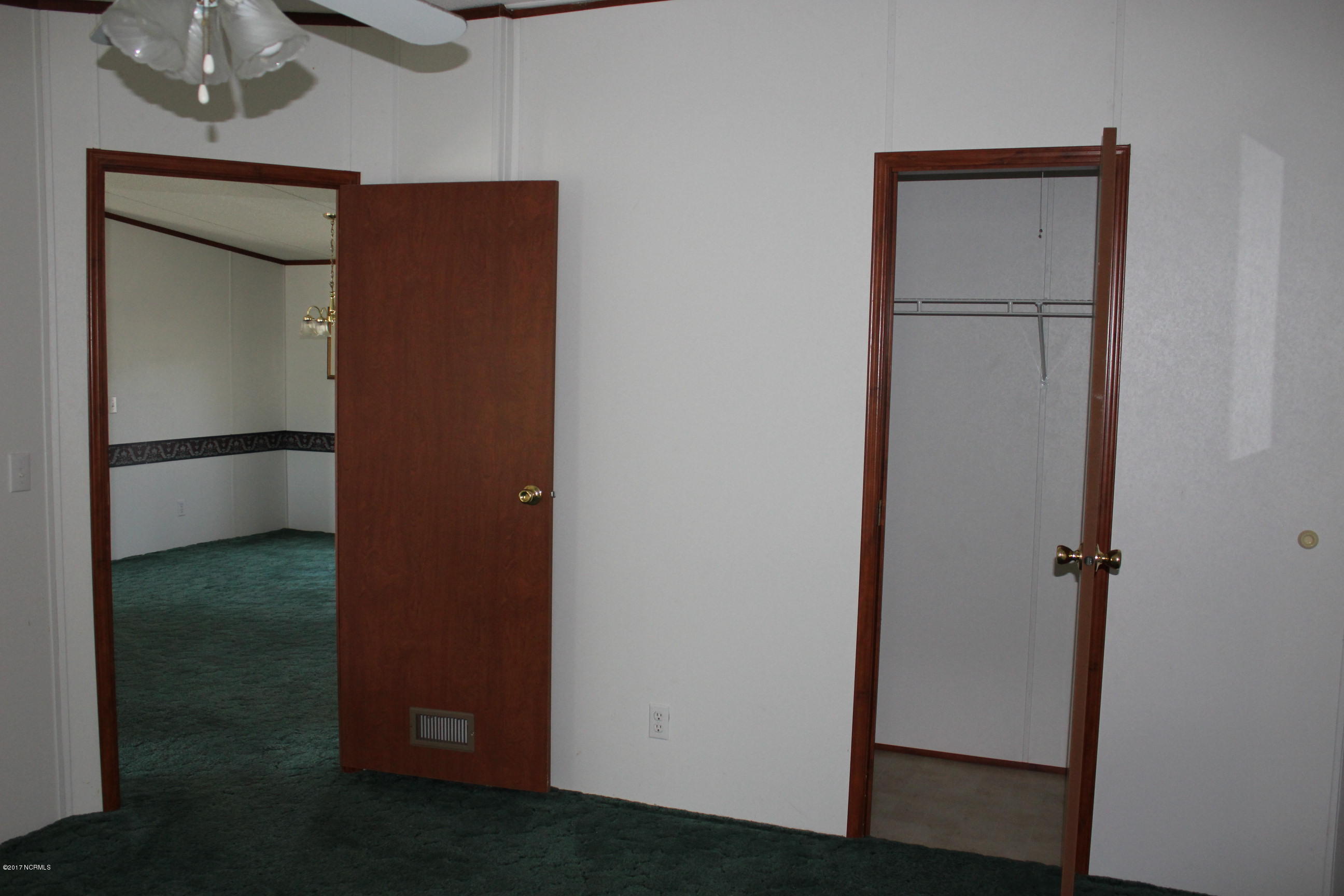 711 Parkertown Road Hubert, NC 28539 - Photo 14 of 20 Master bedroom