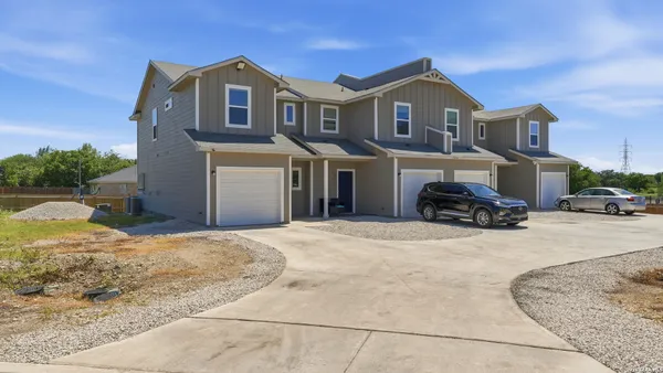 $1,600 | 7210 John Palmer Drive, Unit 103, San Antonio, TX 78239
