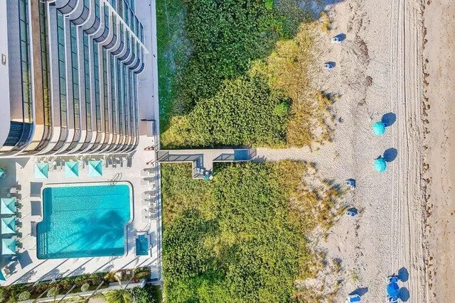 $15,500 | 2727 South Ocean Boulevard, Unit 1406, Highland Beach, FL 33487