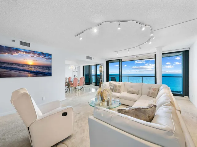 $15,500 | 2727 South Ocean Boulevard, Unit 1406, Highland Beach, FL 33487