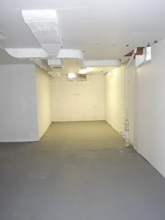 $1,300 | 8205 Outer Drive East, Detroit, MI 48213