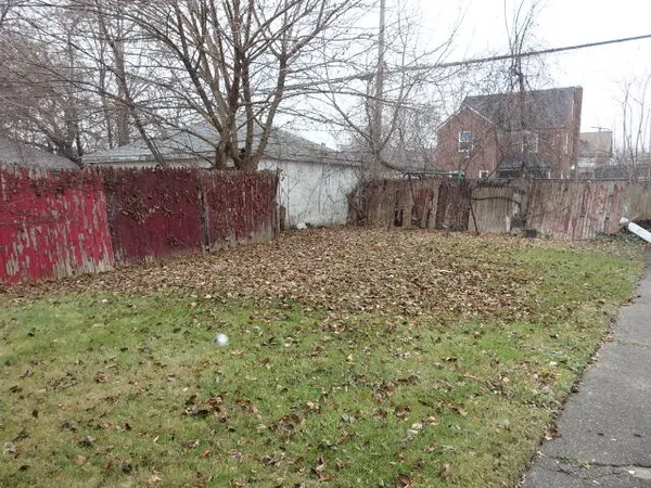 $1,300 | 8205 Outer Drive East, Detroit, MI 48213