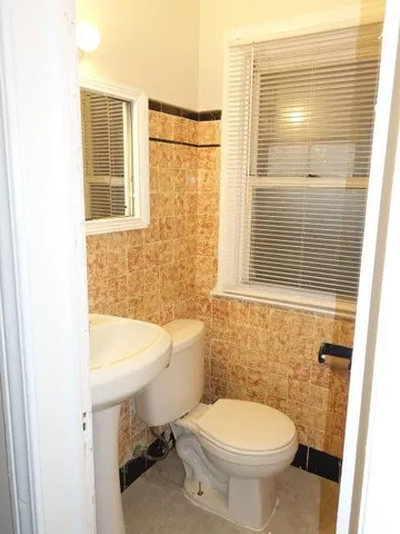 $1,300 | 8205 Outer Drive East, Detroit, MI 48213