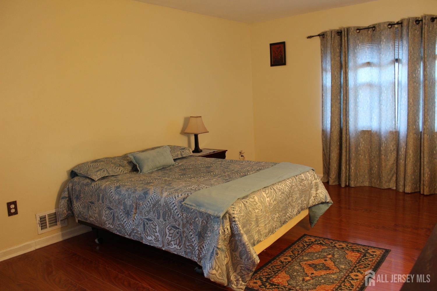 707 Merrywood Drive Edison, NJ 08817 - Photo 19 of 43