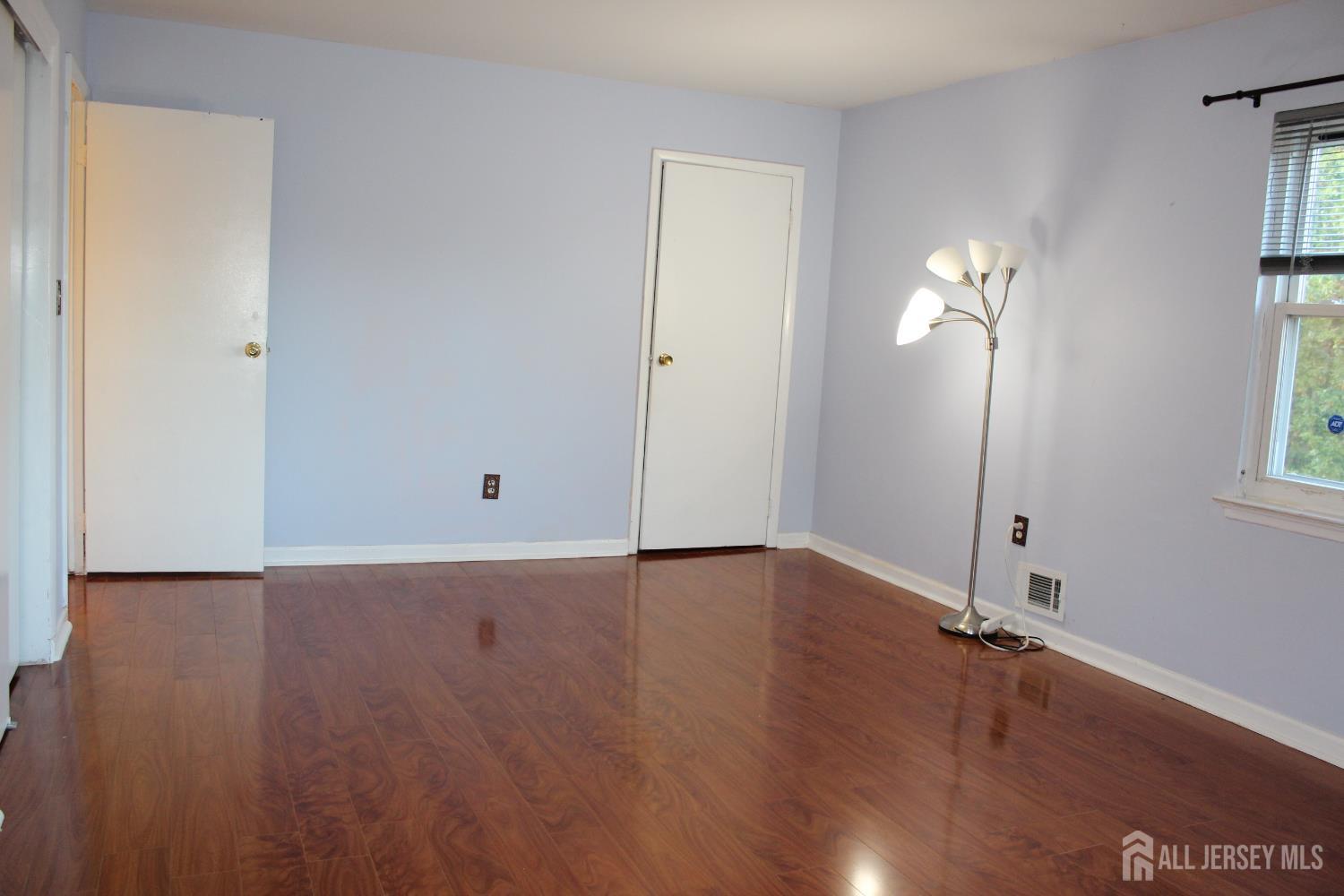 707 Merrywood Drive Edison, NJ 08817 - Photo 22 of 43