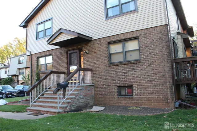 $2,800 | 707 Merrywood Drive, Edison, NJ 08817