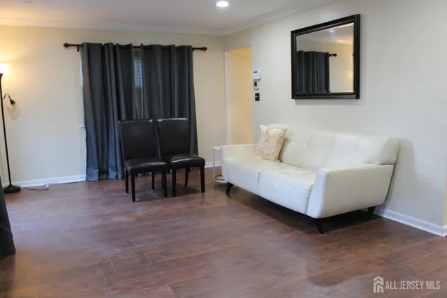 $2,800 | 707 Merrywood Drive, Edison, NJ 08817