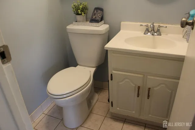 $2,800 | 707 Merrywood Drive, Edison, NJ 08817