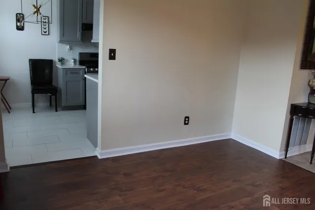 $2,800 | 707 Merrywood Drive, Edison, NJ 08817