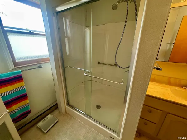 $89,000 | 134 West Osborne Street, Bushnell, IL 61422