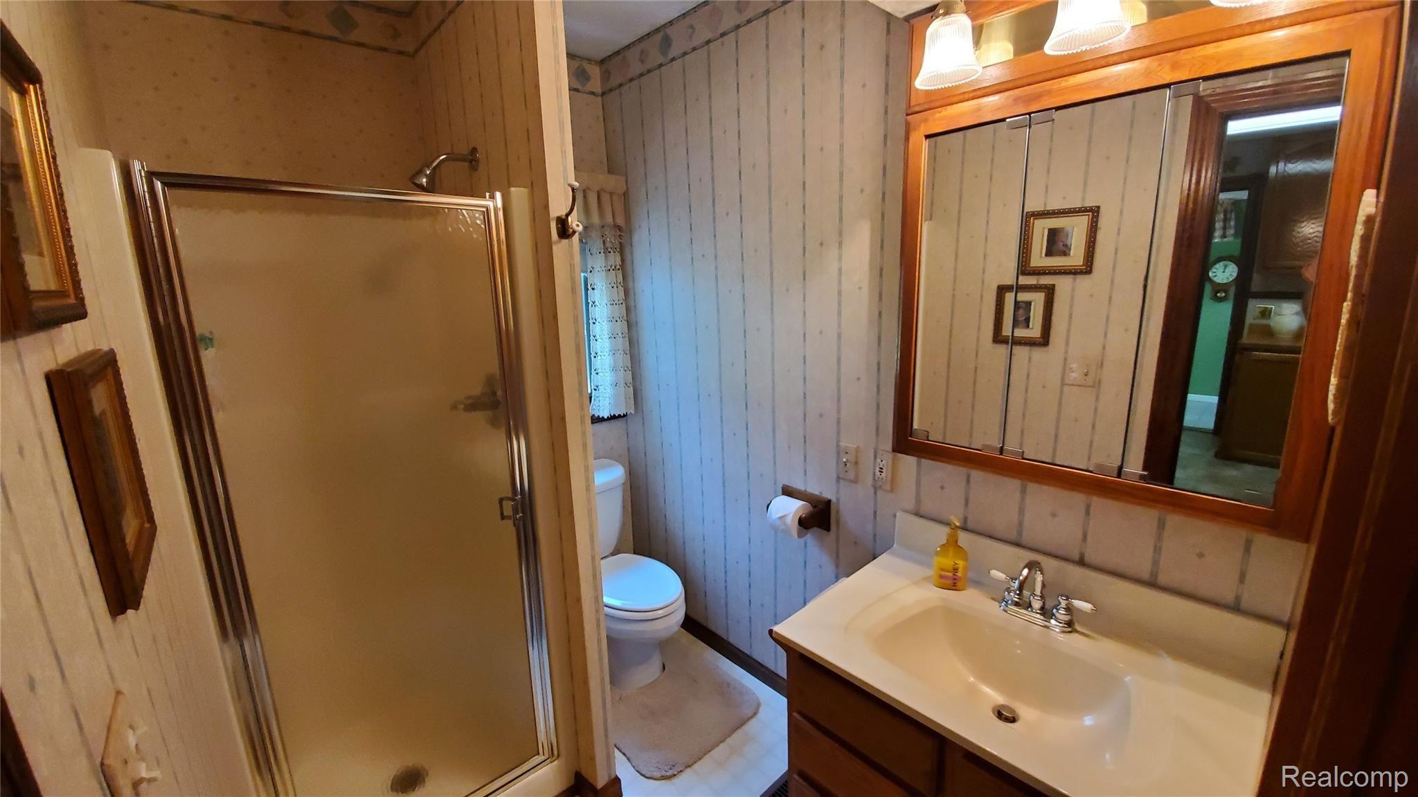 12161 Vienna Road Montrose, MI 48457 - Photo 17 of 27 20200715_120021.jpg