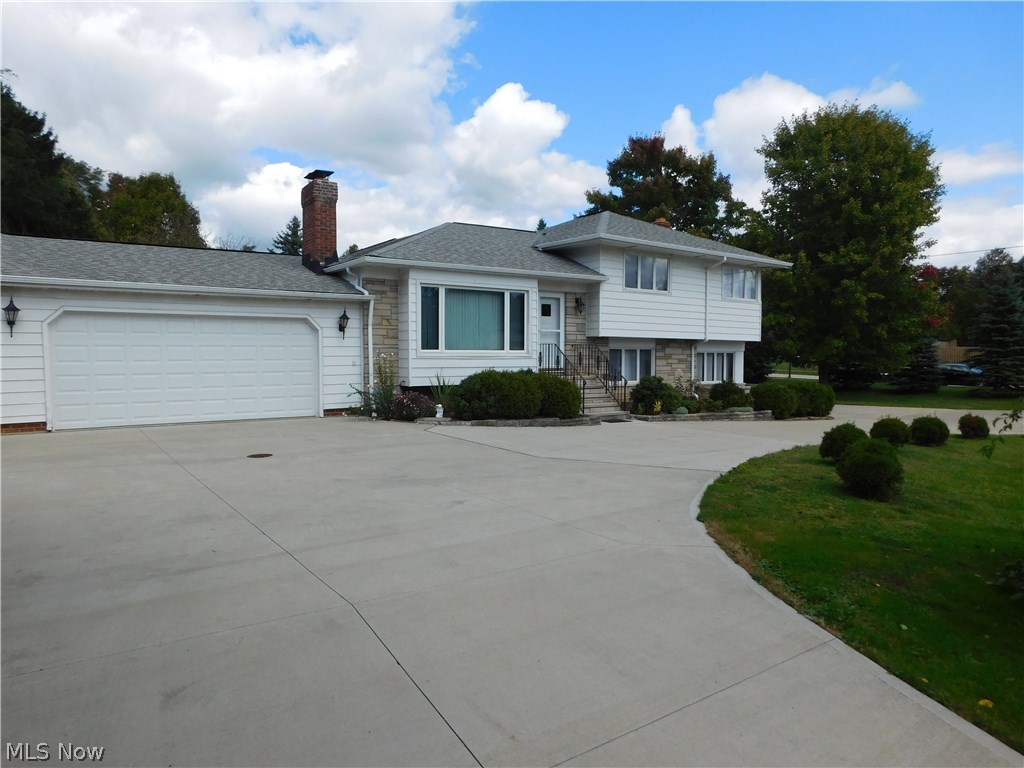 35475 Bainbridge Road Solon, OH 44139 - Photo 2 of 31
