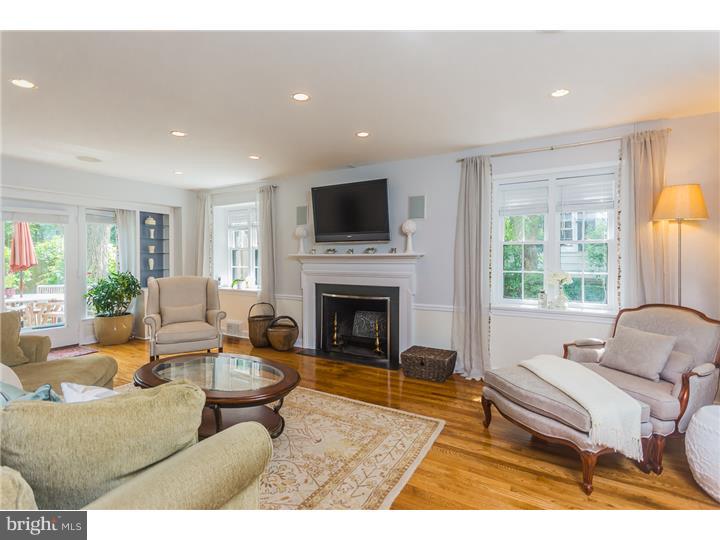 934 Remington Road Wynnewood, PA 19096 - Photo 8 of 25 Living Room