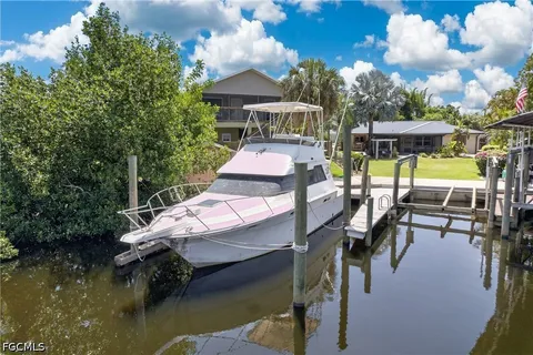 $475,000 | 13442 Caribbean Boulevard, Fort Myers, FL 33905