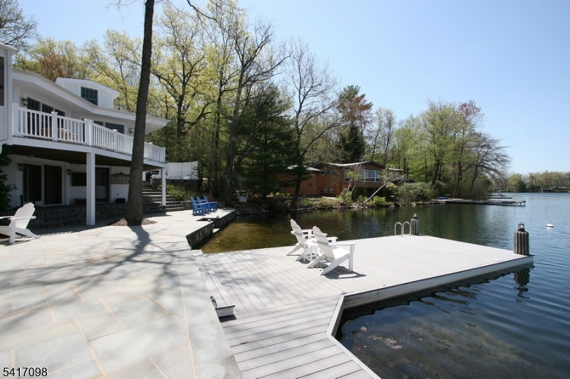 140 Lake End Road Newfoundland, NJ 07435 - Photo 39 of 48