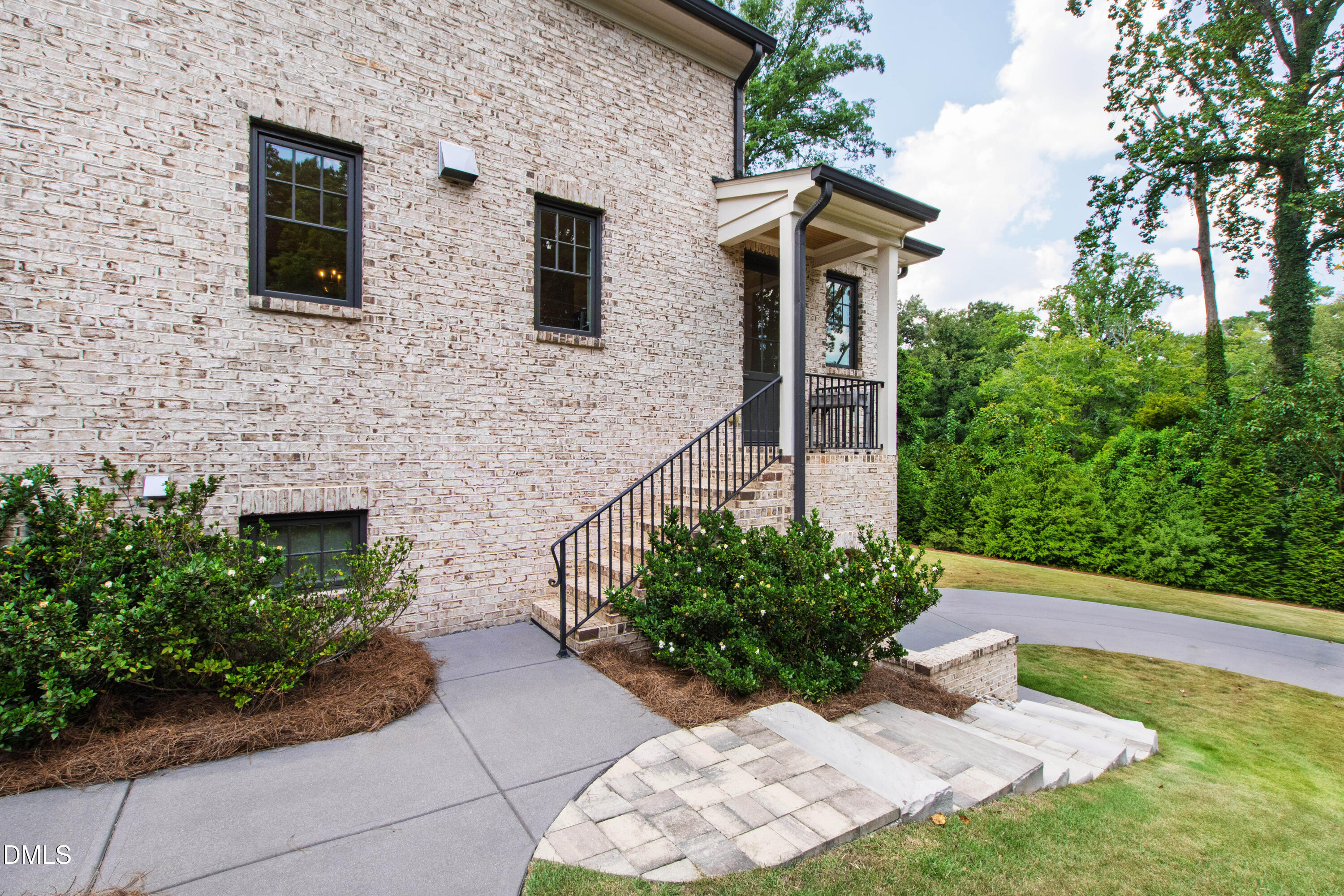 906 Lake Boone Trail Raleigh, NC 27607 - Photo 60 of 64 Lake Boone (81)