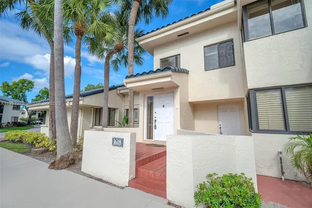 $2,700 | 1618 Northwest 81st Way, Unit 1618, Plantation, FL 33322