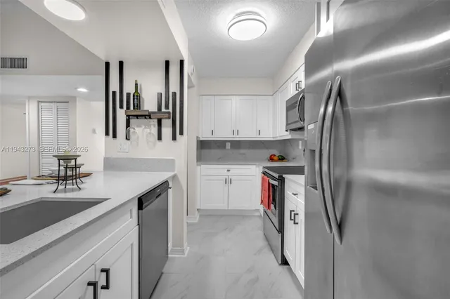 $2,700 | 1618 Northwest 81st Way, Unit 1618, Plantation, FL 33322