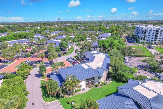 $2,700 | 1618 Northwest 81st Way, Unit 1618, Plantation, FL 33322