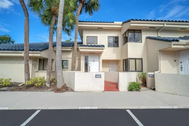$2,700 | 1618 Northwest 81st Way, Unit 1618, Plantation, FL 33322