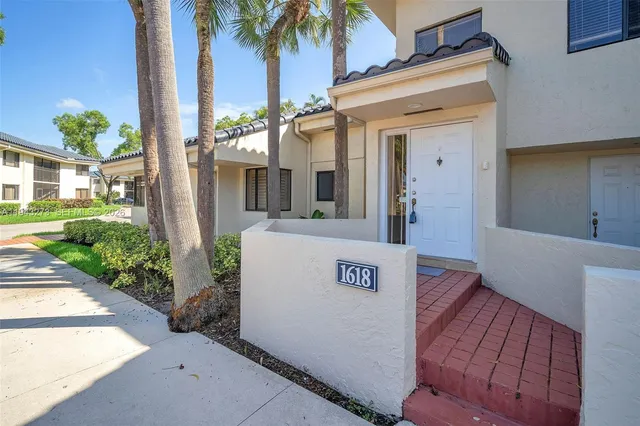 $2,700 | 1618 Northwest 81st Way, Unit 1618, Plantation, FL 33322
