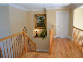 1046 Deer Harbour Road Bristol, TN 37620 - Photo 18 of 24 Hallway