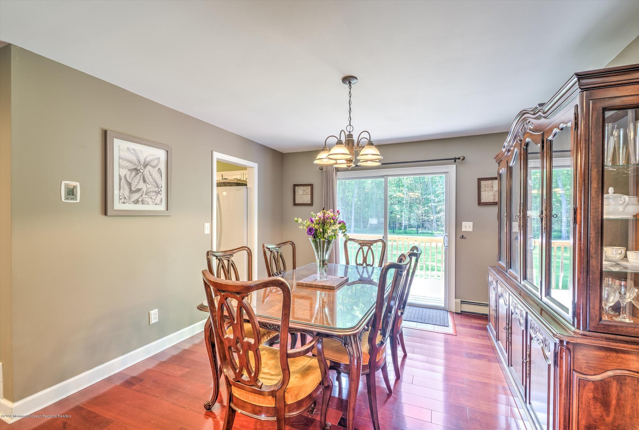 645 Eltone Road Jackson, NJ 08527 - Photo 17 of 44 17-DINING ROOM