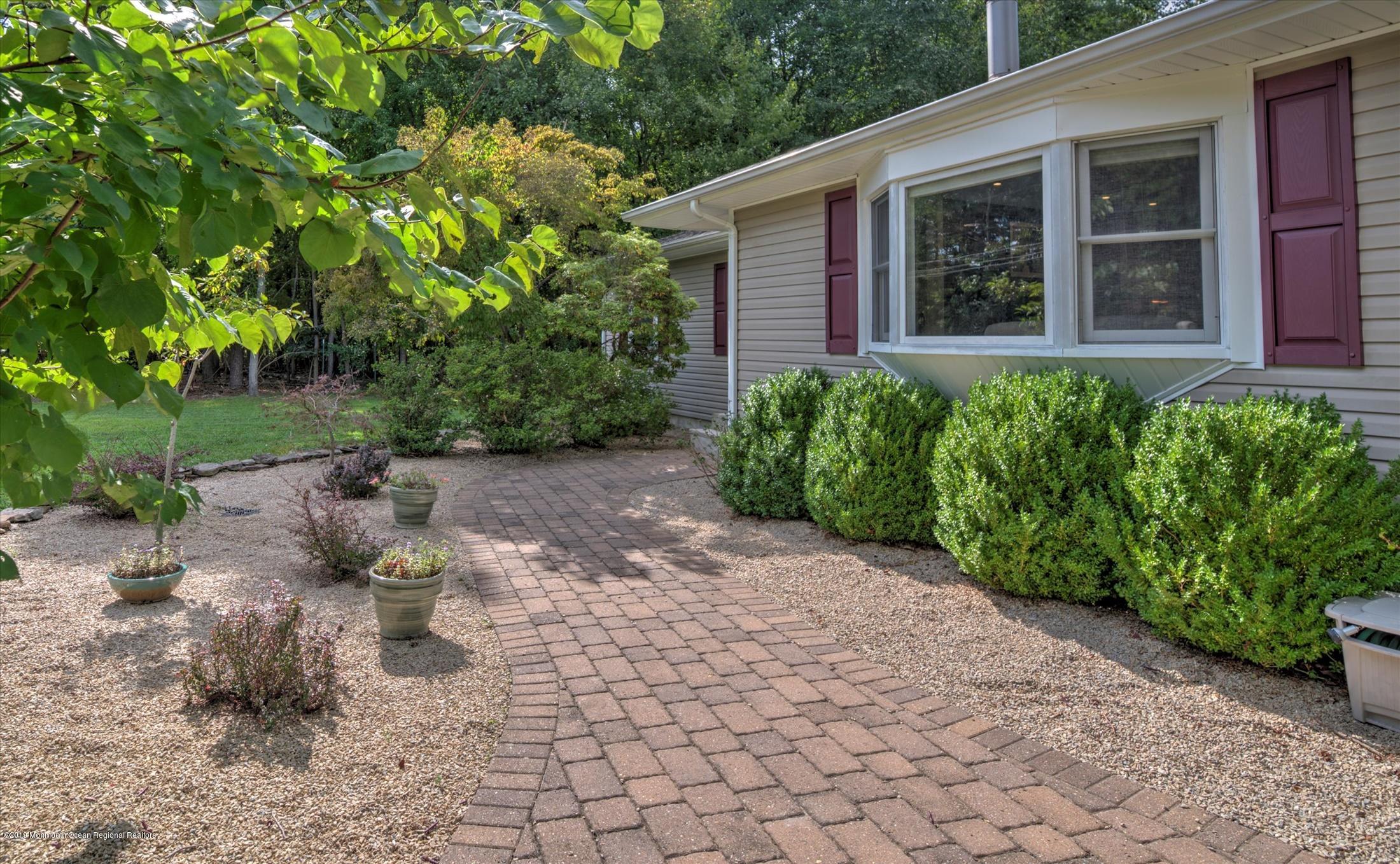 645 Eltone Road Jackson, NJ 08527 - Photo 4 of 44 04-ENTRANCE