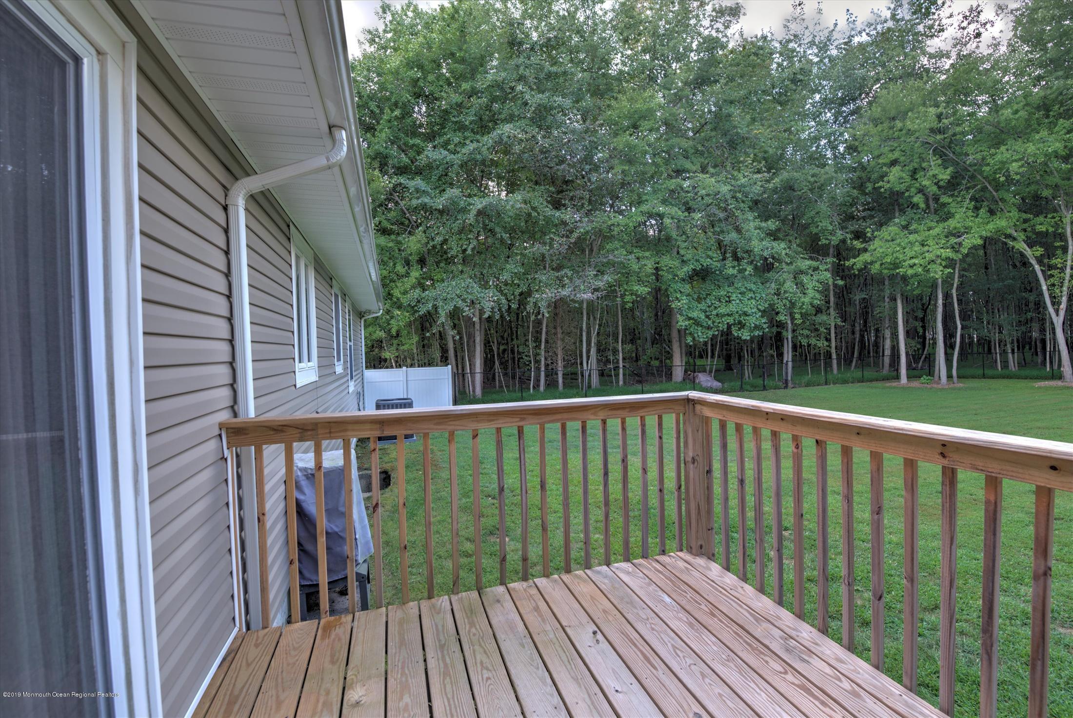 645 Eltone Road Jackson, NJ 08527 - Photo 34 of 44 34-DECK