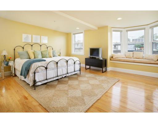50 Rutland Square, Unit 5 Boston, MA 02118 - Photo 3 of 7 Gallery Image 3