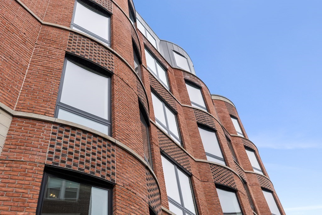 44-50 Symphony Road, Unit PH504 Boston, MA 02115 - Photo 23 of 24