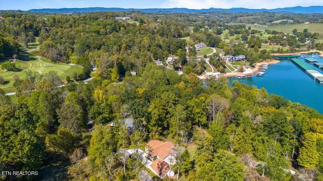 $950,000 | 134 Doe Crossing, La Follette, TN 37766