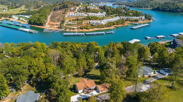 $950,000 | 134 Doe Crossing, La Follette, TN 37766