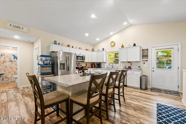 $950,000 | 134 Doe Crossing, La Follette, TN 37766