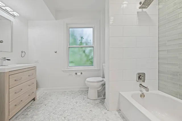 $4,500 | 930 Harvard Court, Highland Park, IL 60035