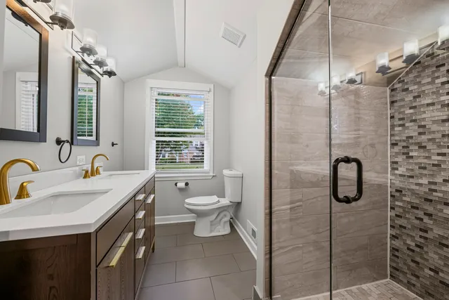 $4,500 | 930 Harvard Court, Highland Park, IL 60035