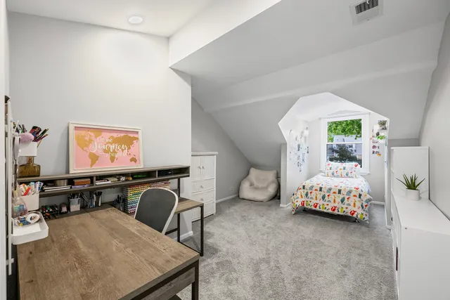 $4,500 | 930 Harvard Court, Highland Park, IL 60035