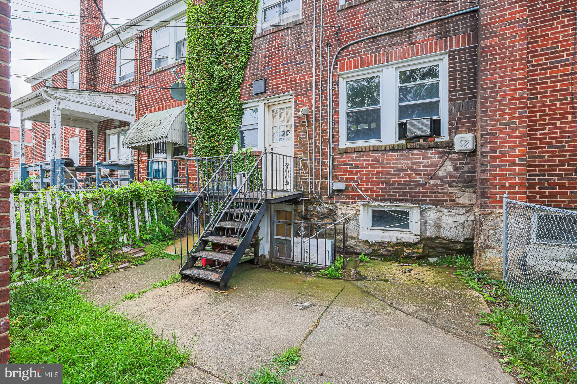 1540 Kingsway Road Baltimore, MD 21218 - Photo 31 of 39
