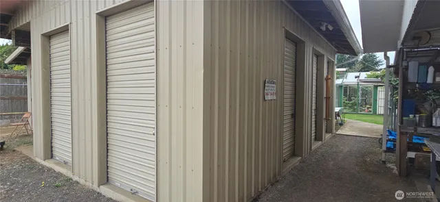 a view of a outdoor space