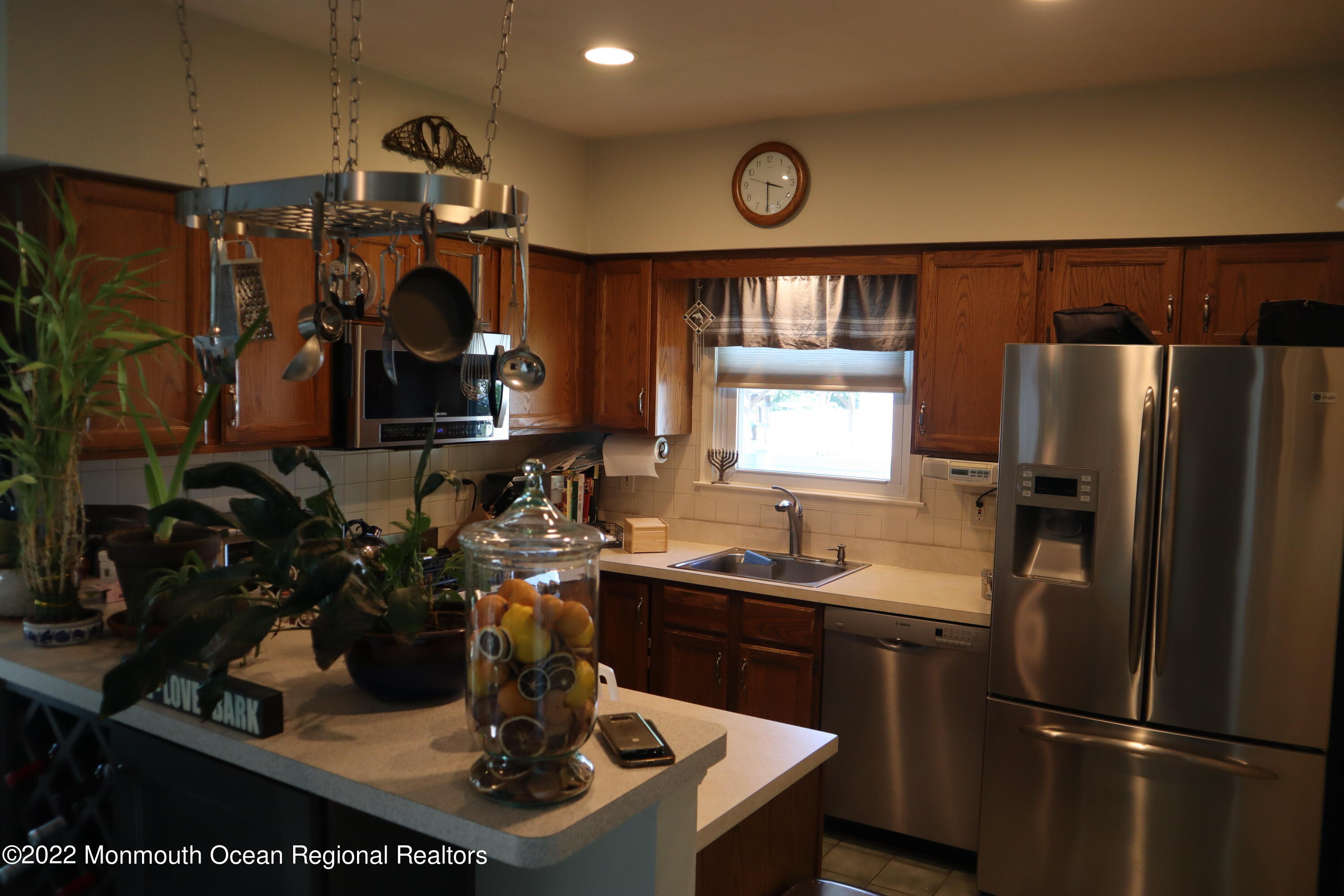 8 Metedeconk Road Howell, NJ 07731 - Photo 11 of 34 21